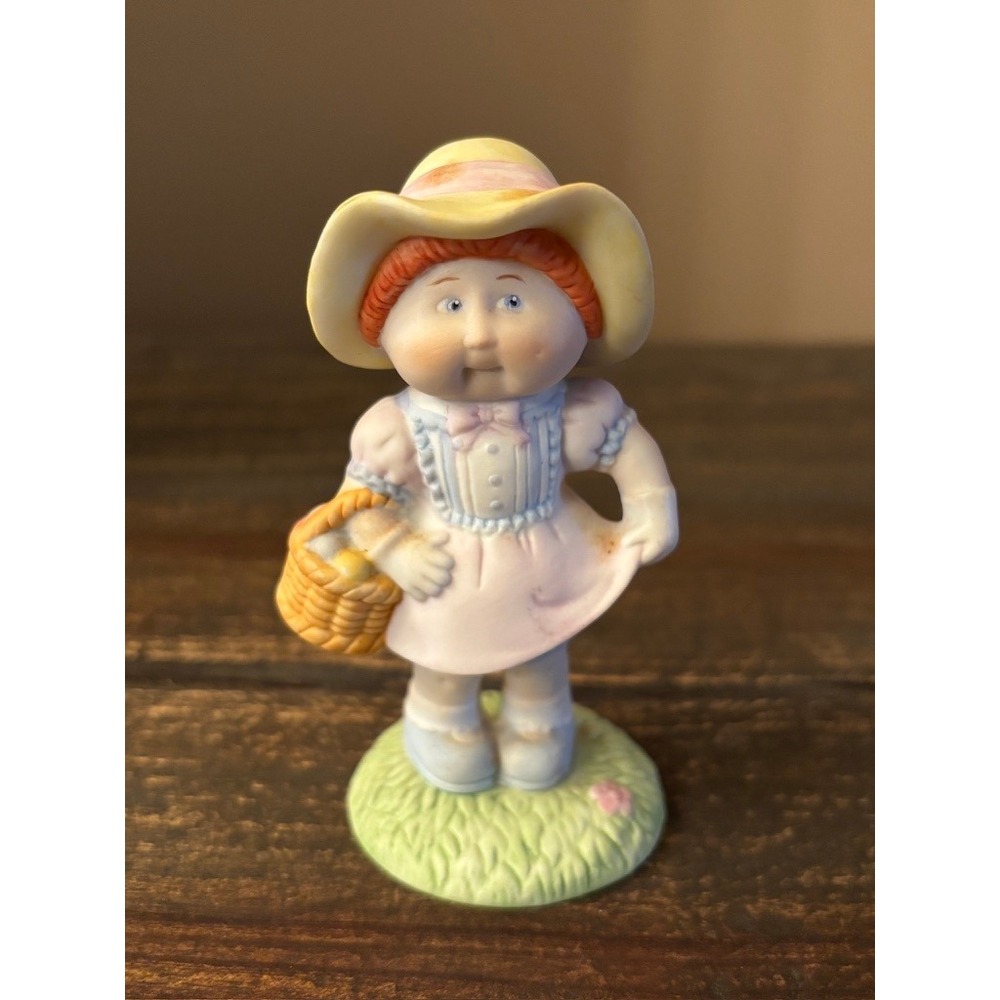 VINTAGE‎ Cabbage Patch Kids Doll Figurine "In Your Easter Bonnet"
